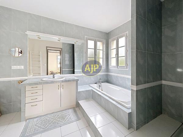 Vente maison Merignac : 630 000 € - AJP Immobilier Bordeaux Nansouty