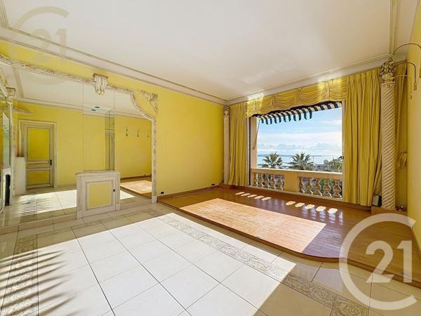 Appartement F2 à vendre  2 pièces - 69,86 m2 CANNES - 06
