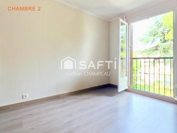 Appartement T3 (2 chambres) de 83m2 + Terrasse + Local de stockage