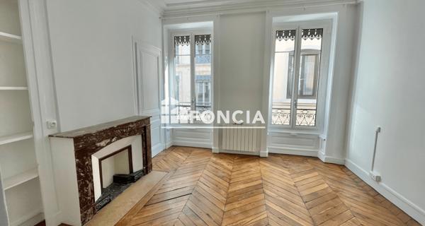 Location Appartement 4 pièces 84.31 m² - Lyon 69002