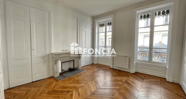 Location Appartement 4 pièces 84.31 m² - Lyon 69002
