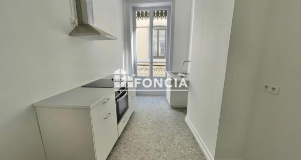 Location Appartement 4 pièces 84.31 m² - Lyon 69002