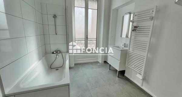 Location Appartement 4 pièces 84.31 m² - Lyon 69002