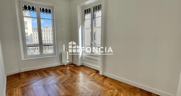 Location Appartement 4 pièces 84.31 m² - Lyon 69002