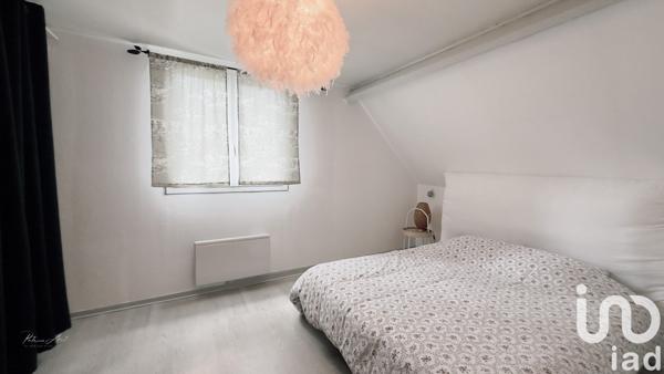 Maison traditionnelle 7 pièces de 155 m² à Bagneaux-sur-Loing (77167)