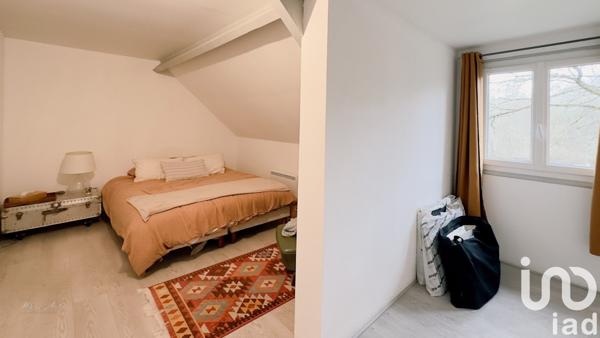 Maison traditionnelle 7 pièces de 155 m² à Bagneaux-sur-Loing (77167)
