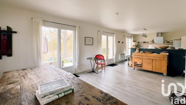 Maison traditionnelle 7 pièces de 155 m² à Bagneaux-sur-Loing (77167)