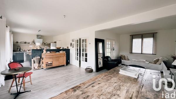Maison traditionnelle 7 pièces de 155 m² à Bagneaux-sur-Loing (77167)