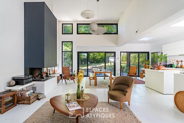 Maison avec extension contemporaine et esprit loft au coeur du Domaine de la Marche