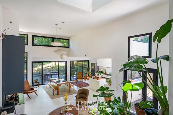Maison avec extension contemporaine et esprit loft au coeur du Domaine de la Marche