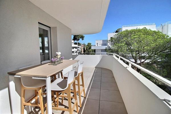 Marseille 10ème : Appartement T3 avec terrasse 28 m² et parking en sous-sol