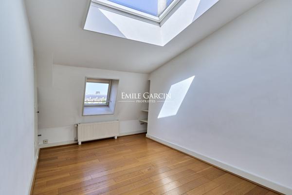 A vendre  - appartement atelier en duplex - 181 m² - Paris -75006 - Quai Malaquais