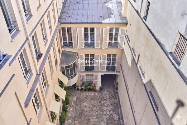 A vendre  - appartement atelier en duplex - 181 m² - Paris -75006 - Quai Malaquais