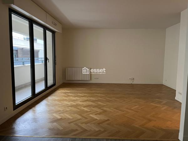 Location Appartement 2 pièces 57 m² - Paris 75015