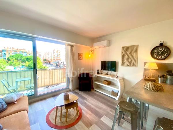 Appartement à vendre 2 pièces HYERES (83) - Port d'Hyères - Balcon - Vue dégagée