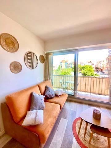Appartement à vendre 2 pièces HYERES (83) - Port d'Hyères - Balcon - Vue dégagée