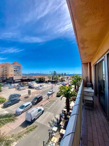 Appartement à vendre 2 pièces HYERES (83) - Port d'Hyères - Balcon - Vue dégagée