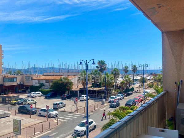 Appartement à vendre 2 pièces HYERES (83) - Port d'Hyères - Balcon - Vue dégagée