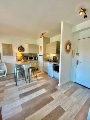 Appartement à vendre 2 pièces HYERES (83) - Port d'Hyères - Balcon - Vue dégagée