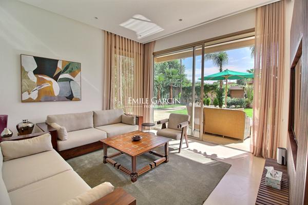 Maison moderne à vendre à Marrakech proche des golfs.