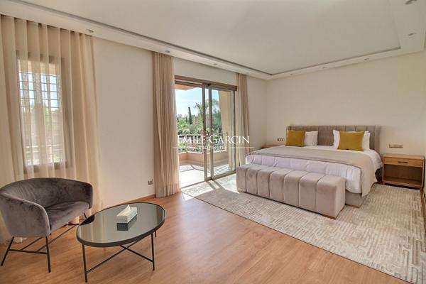 Maison moderne à vendre à Marrakech proche des golfs.