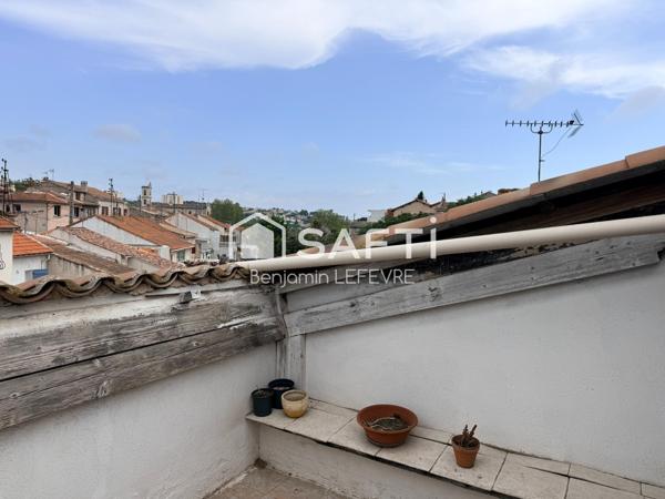 Maison / Appartement en triplex avec terrasse tropézienne