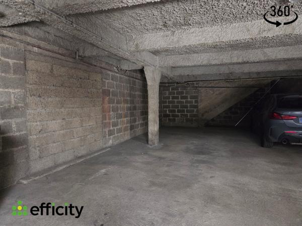 Appartement
         3 pièces
        - 80 m² Exclusivité 369 500 € *
