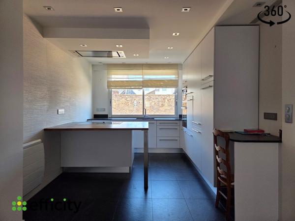 Appartement
         3 pièces
        - 80 m² Exclusivité 369 500 € *
