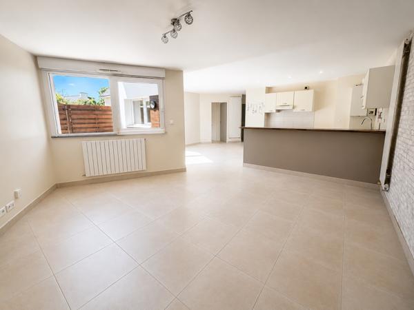 Appartement 88 m2 3 chambres AURAY avec jardin / 2 places de stationnement