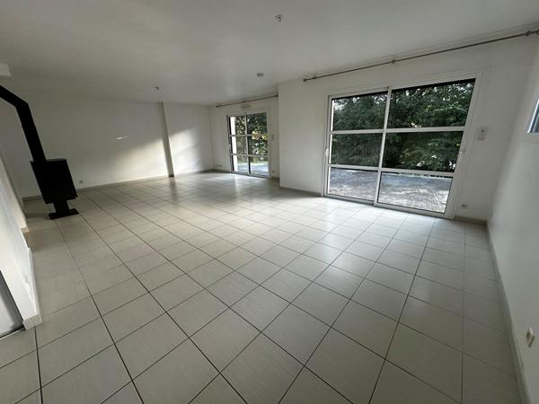 Maison Brech 5 pièce(s) 130 m2 , Brech