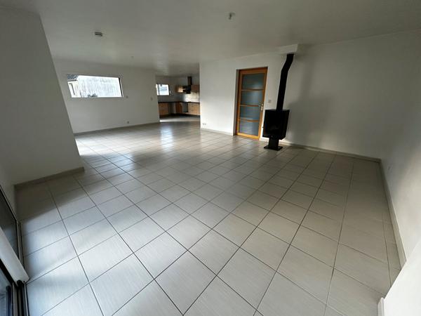 Maison Brech 5 pièce(s) 130 m2 , Brech