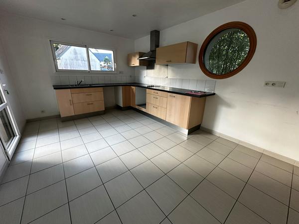 Maison Brech 5 pièce(s) 130 m2 , Brech