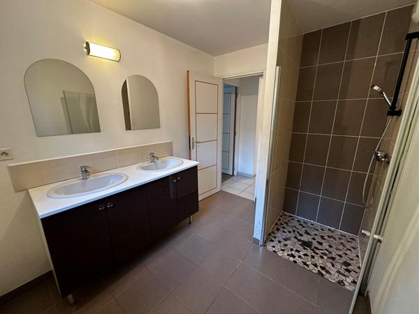 Maison Brech 5 pièce(s) 130 m2 , Brech