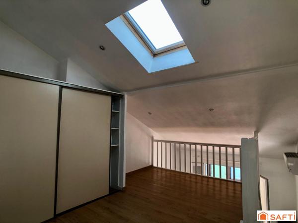 Maison de type T2 cabine rénovée et climatisée avec terrasse et parking