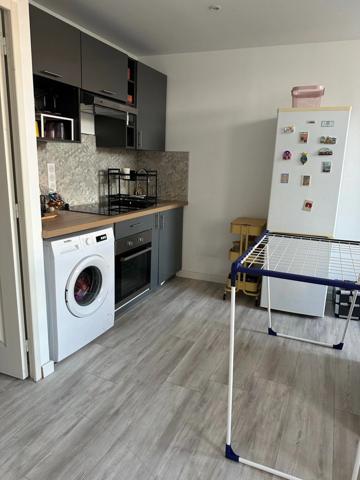 Immeuble à vendre CUERS (83) 4 appartements loués.