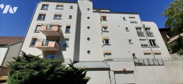 Besançon,Chaprais, T1bis avec garage en deuxième étage.