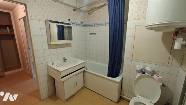 Besançon,Chaprais, T1bis avec garage en deuxième étage.