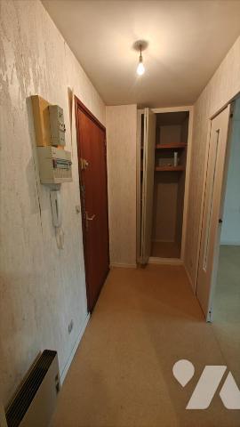 Besançon,Chaprais, T1bis avec garage en deuxième étage.
