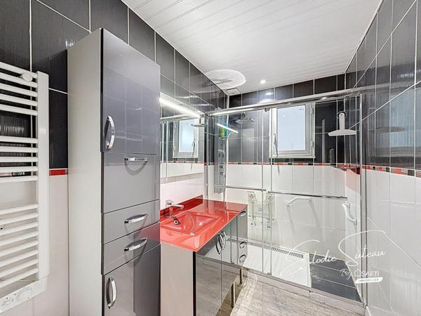 Maison 170m2 5 chambres + bureau terrain de 2600m2