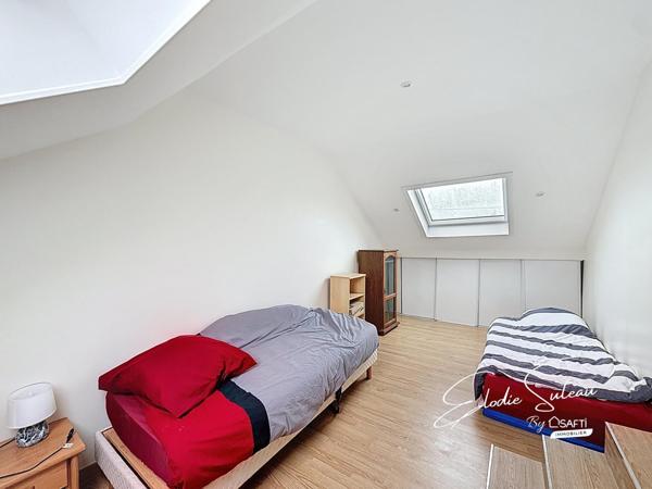 Maison 170m2 5 chambres + bureau terrain de 2600m2