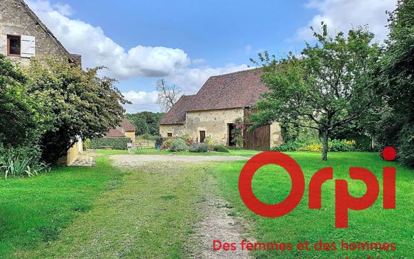 Maison à vendre    5 pièces •  Bellou-le-Trichard