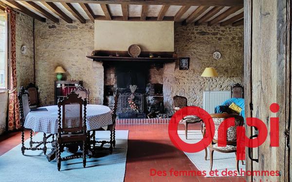 Maison à vendre    5 pièces •  Bellou-le-Trichard