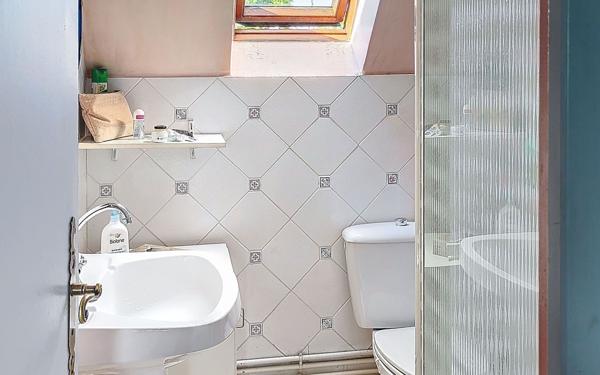 Maison à vendre    5 pièces •  Bellou-le-Trichard