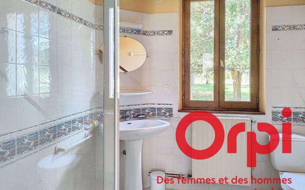 Maison à vendre    5 pièces •  Bellou-le-Trichard