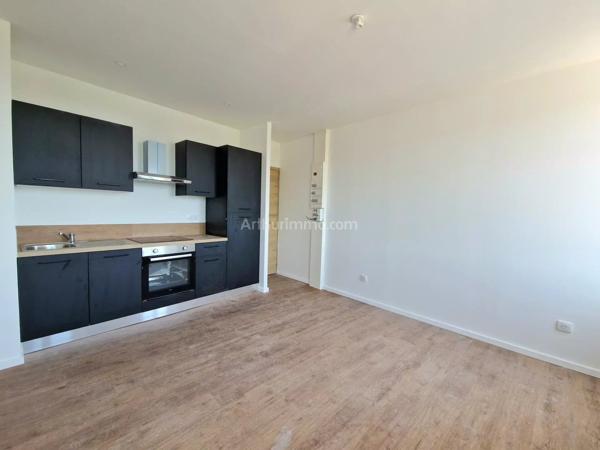 Vente                                                      Appartement
                        
                     2 pièces                      38 m2                     à Callas