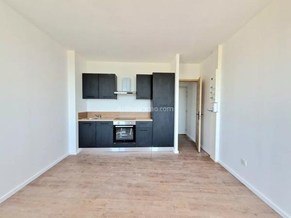 Vente                                                      Appartement
                        
                     2 pièces                      38 m2                     à Callas