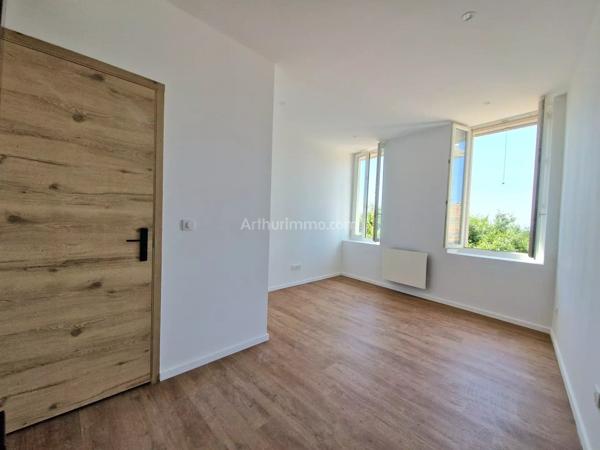 Vente                                                      Appartement
                        
                     2 pièces                      38 m2                     à Callas