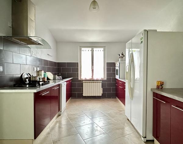 Maison Saint-saturnin-du-bois 4 pièce(s) 100 m2