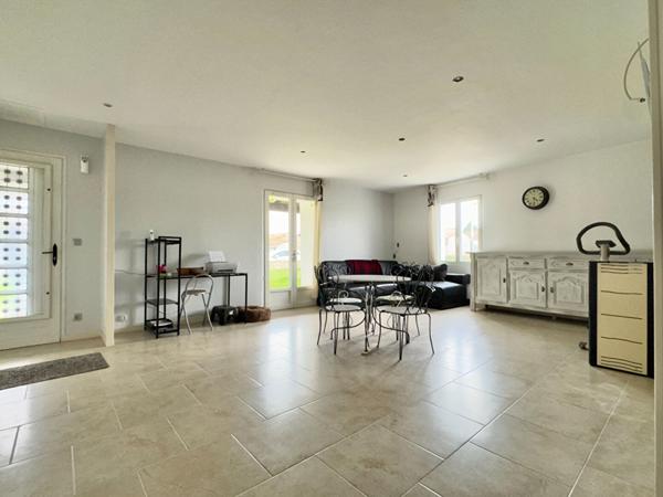 Maison Saint-saturnin-du-bois 4 pièce(s) 100 m2