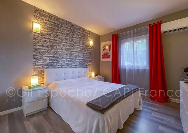 À VENDRE – MAISON 245 m² DIVISÉE EN DEUX LOGEMENTS – PISCINE, JARDIN ET GARAGE - VILLENEUVE LOUBET (06)